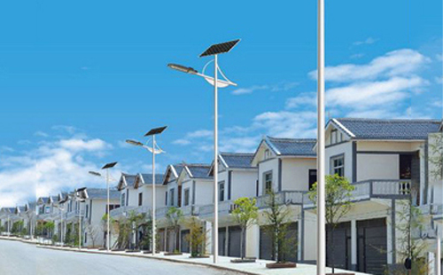 民丰太阳能路灯配置与在乡村道路照明中的应用